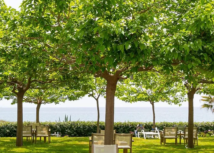 Castello Antico 3* Гитион