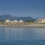 Castello Antico 3* גיתיו