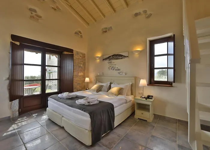 Castello Antico 3* גיתיו